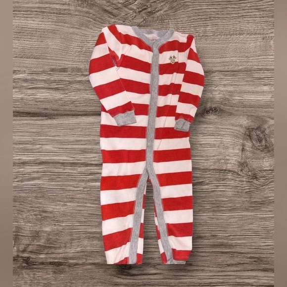 Carters Christmas pajamas  size 24m - Picture 1 of 4